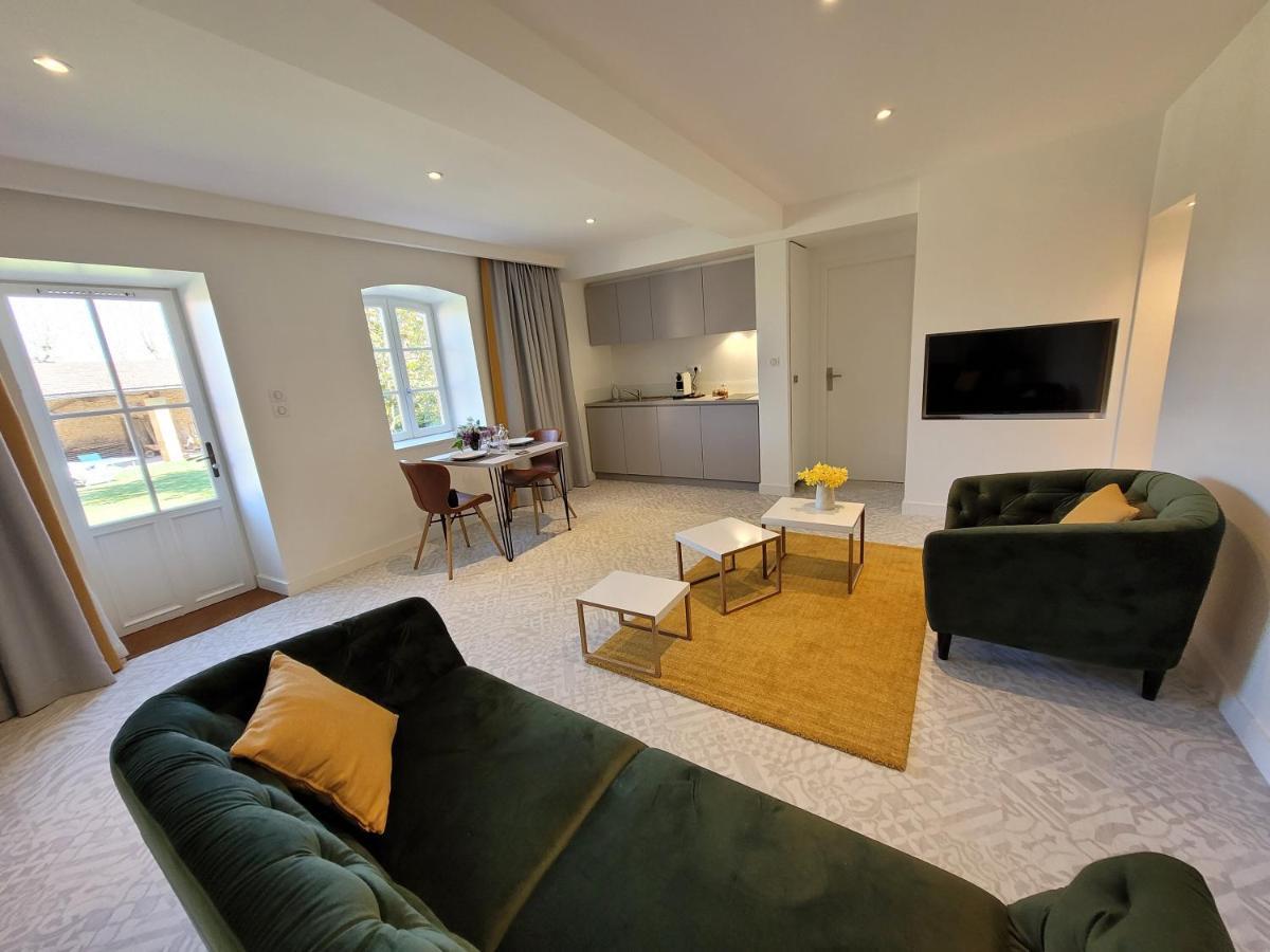 Lodges En Pierres Dorees Saint-Germain-Nuelles Luaran gambar